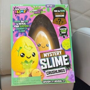 Mystery Slime Crushlings - Yellow Surprise Egg